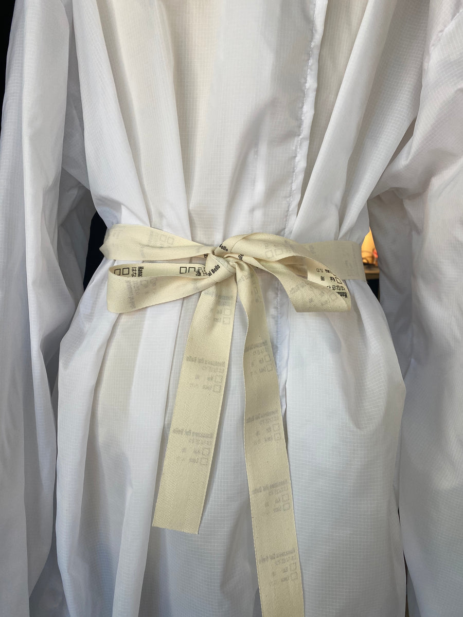 Gown kit: belt, ties, elastics (no fabric)