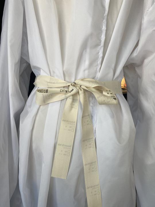 Are you in need of elastic to produce gowns?