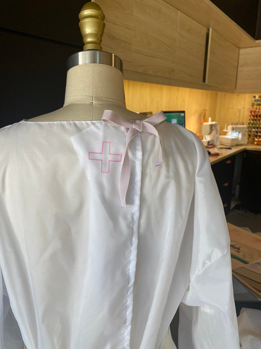 Gown kit: belt, ties, elastics (no fabric)